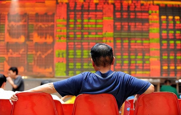 乐配资 8月27日分享: 无所畏惧! 牛市就是冲! 今天加仓这些方向!